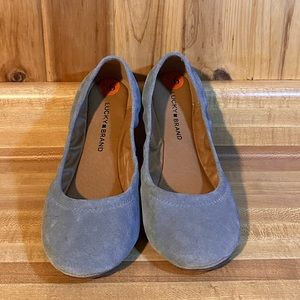 Lucky Brand Flats 9.5 Woman’s Suede light Blue/Gray comfortable flats